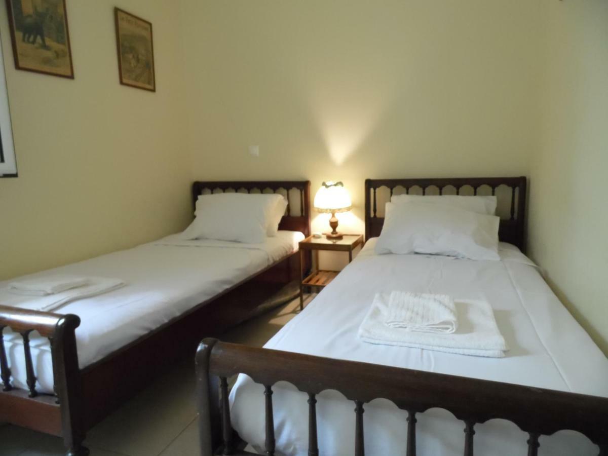 Theni Olive Grove Villa Kato Yerakarion Bagian luar foto