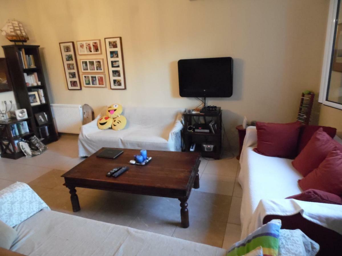Theni Olive Grove Villa Kato Yerakarion Bagian luar foto